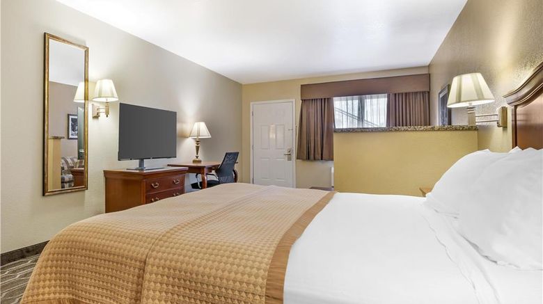 <b>Best Western Inn of Chandler Room</b>. Images powered by <a href="https://iceportal.shijigroup.com/" title="IcePortal" target="_blank">IcePortal</a>.