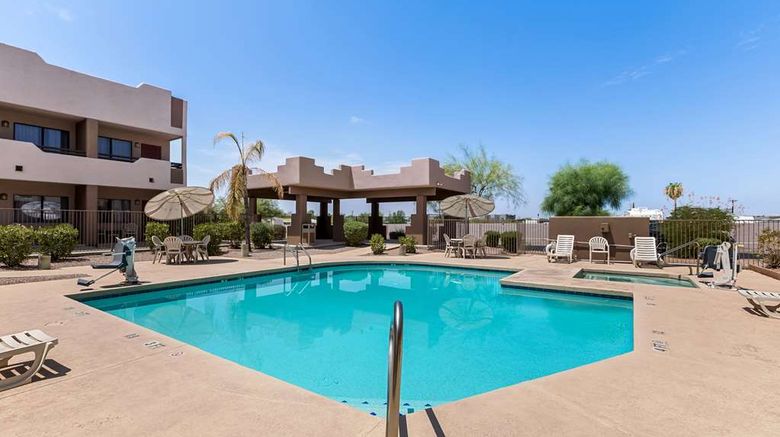 <b>Best Western Apache Junction Inn Pool</b>. Images powered by <a href="https://iceportal.shijigroup.com/" title="IcePortal" target="_blank">IcePortal</a>.