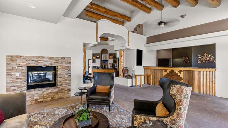 <b>Best Western Apache Junction Inn Lobby</b>. Images powered by <a href="https://iceportal.shijigroup.com/" title="IcePortal" target="_blank">IcePortal</a>.