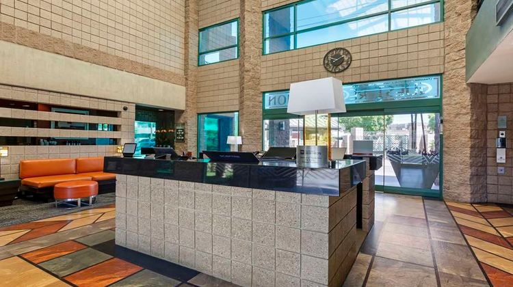 Best Western Plus Sundial Lobby