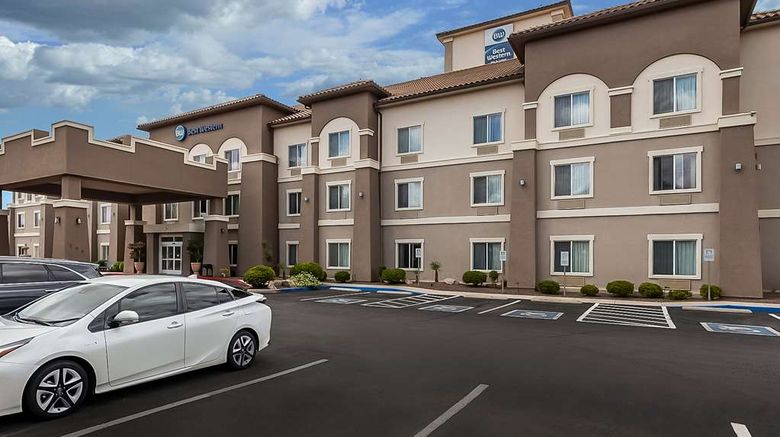 <b>Best Western Douglas Inn & Suites Exterior</b>. Images powered by <a href="https://iceportal.shijigroup.com/" title="IcePortal" target="_blank">IcePortal</a>.