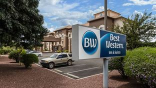 Best Western Douglas Inn & Suites
