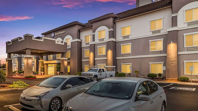 <b>Best Western Douglas Inn & Suites Exterior</b>. Images powered by <a href="https://iceportal.shijigroup.com/" title="IcePortal" target="_blank">IcePortal</a>.