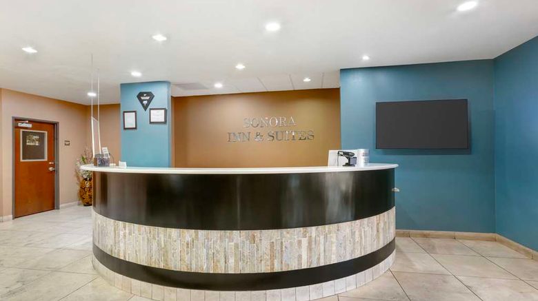 <b>Best Western Sonora Inn & Suites Lobby</b>. Images powered by <a href="https://iceportal.shijigroup.com/" title="IcePortal" target="_blank">IcePortal</a>.