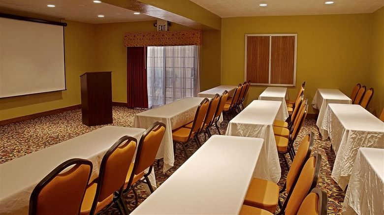 <b>Best Western Green Valley Inn Meeting</b>. Images powered by <a href="https://iceportal.shijigroup.com/" title="IcePortal" target="_blank">IcePortal</a>.