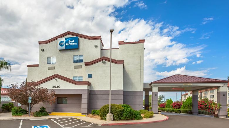 <b>Best Western Gold Poppy Inn Exterior</b>. Images powered by <a href="https://iceportal.shijigroup.com/" title="IcePortal" target="_blank">IcePortal</a>.