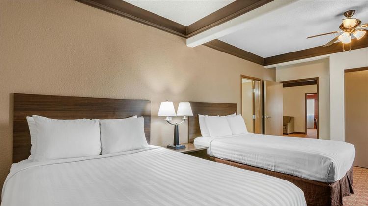 Best Western Tolleson Hotel Suite