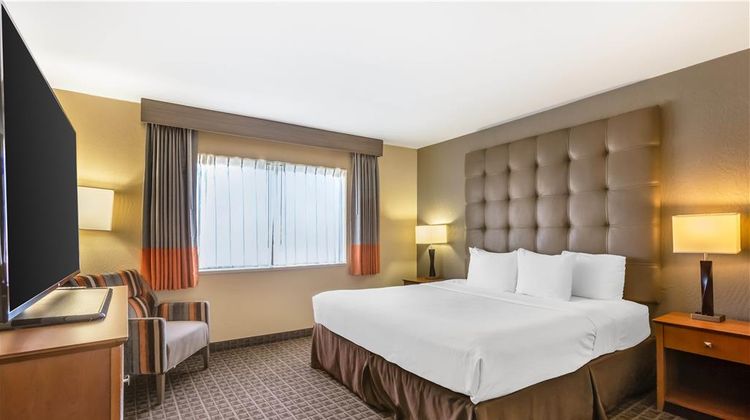 Best Western Plus Scottsdale Thunderbird Suite