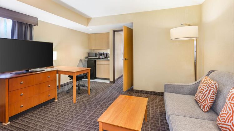 Best Western Plus Scottsdale Thunderbird Room