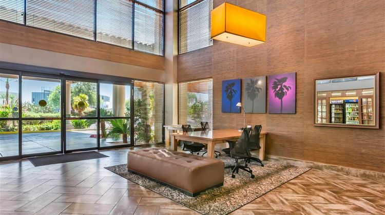 Best Western Plus Scottsdale Thunderbird Lobby
