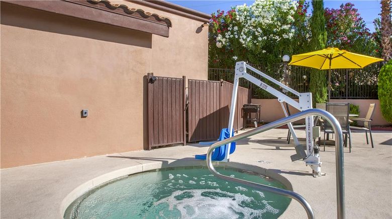 <b>Best Western Copper Hills Inn Pool</b>. Images powered by <a href="https://iceportal.shijigroup.com/" title="IcePortal" target="_blank">IcePortal</a>.