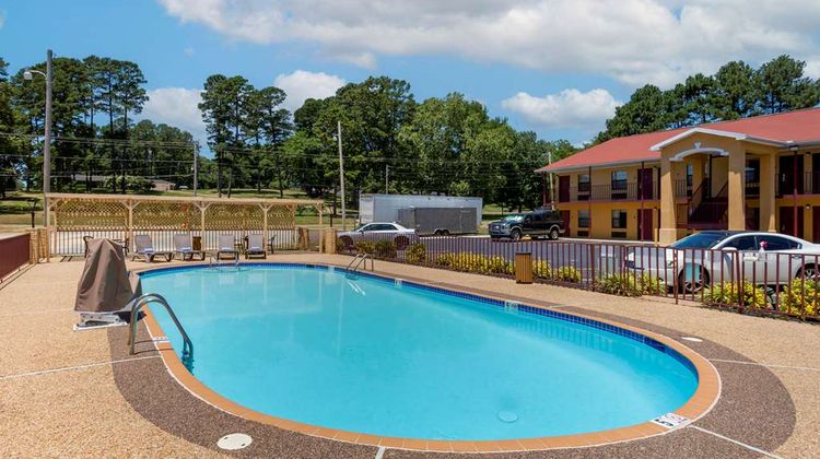 Best Western Benton Inn Pool