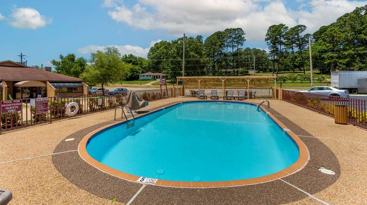 Best Western Benton Inn Pool