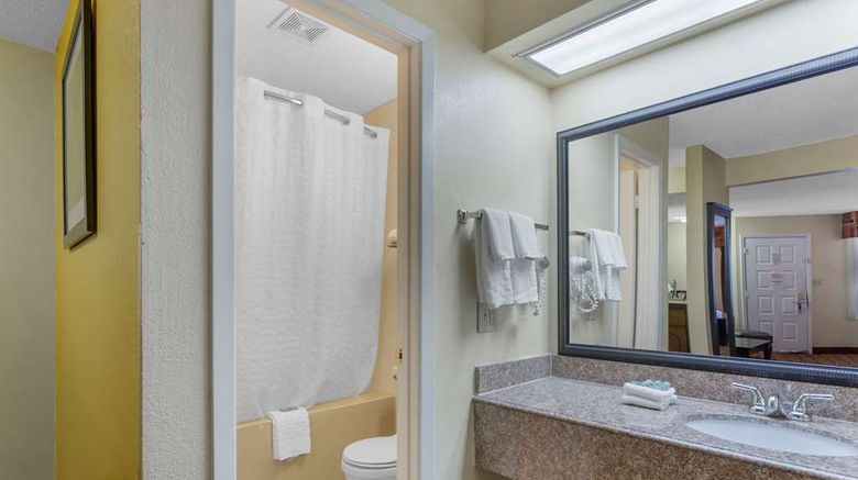 <b>Best Western Benton Inn Suite</b>. Images powered by <a href="https://iceportal.shijigroup.com/" title="IcePortal" target="_blank">IcePortal</a>.