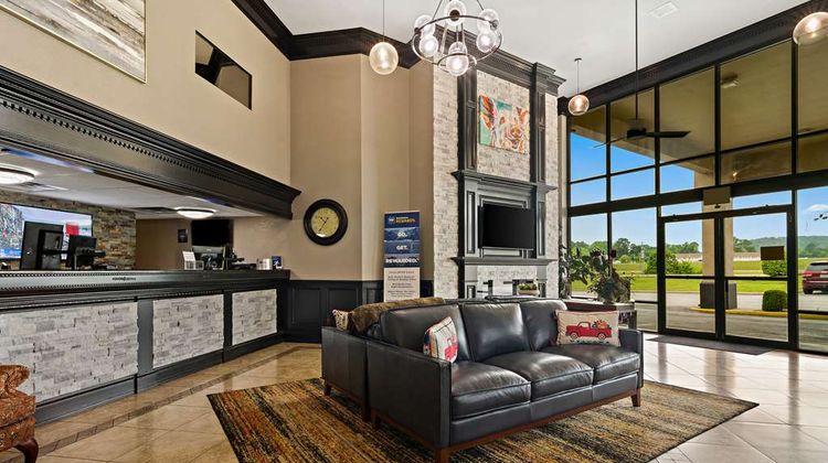 Best Western Windsor Suites Lobby