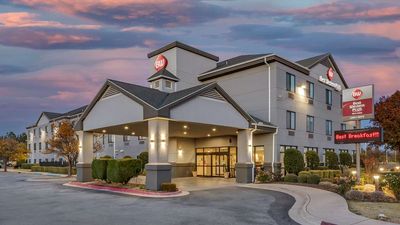 Best Western Plus Castlerock Inn & Stes