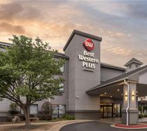 Best Western Plus Castlerock Inn & Stes Exterior