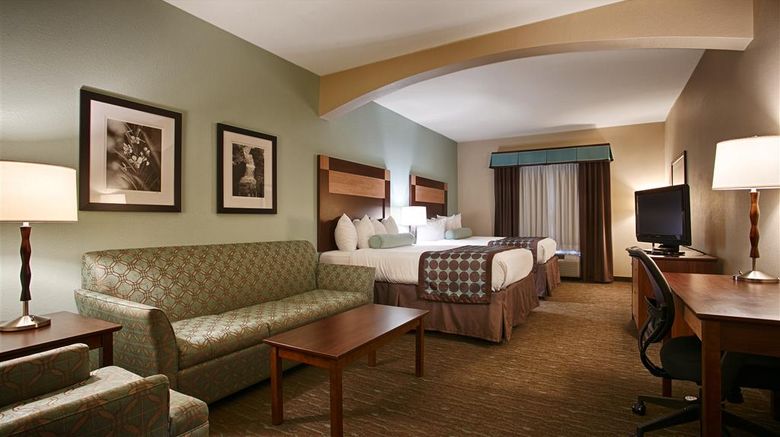 <b>Best Western Plus Texarkana Inn & Suites Suite</b>. Images powered by <a href="https://iceportal.shijigroup.com/" title="IcePortal" target="_blank">IcePortal</a>.