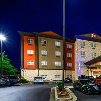 Best Western Plus JFK Inn & Suites