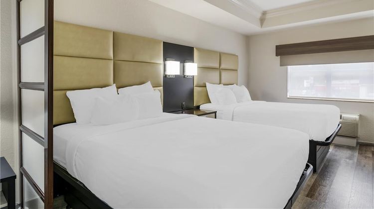 Best Western Plus JFK Inn & Suites Room