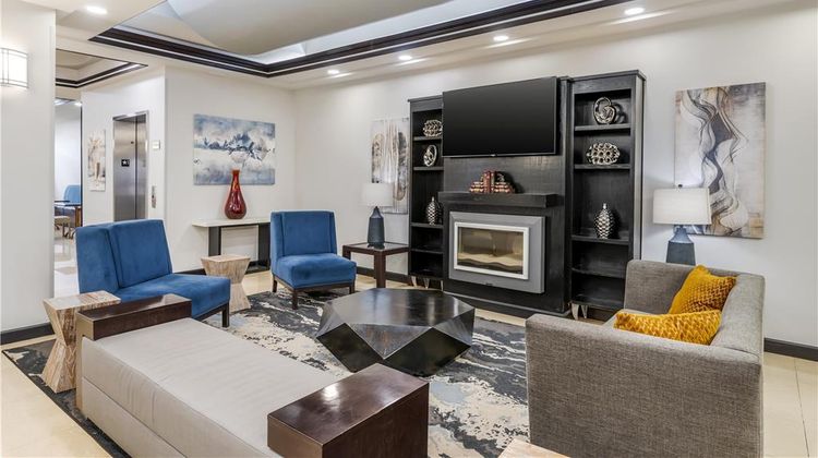 Best Western Plus JFK Inn & Suites Lobby