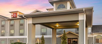 Best Western Plus Searcy Inn Exterior