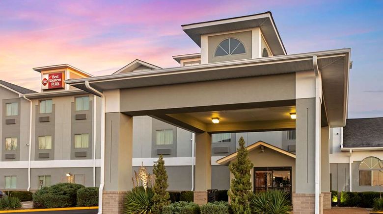 <b>Best Western Plus Searcy Inn Exterior</b>. Images powered by <a href="https://iceportal.shijigroup.com/" title="IcePortal" target="_blank">IcePortal</a>.