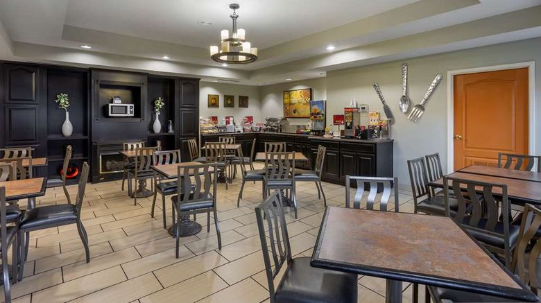 <b>Best Western Plus Searcy Inn Restaurant</b>. Images powered by <a href="https://iceportal.shijigroup.com/" title="IcePortal" target="_blank">IcePortal</a>.