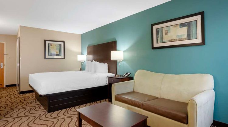 Best Western Plus Lonoke Hotel Room
