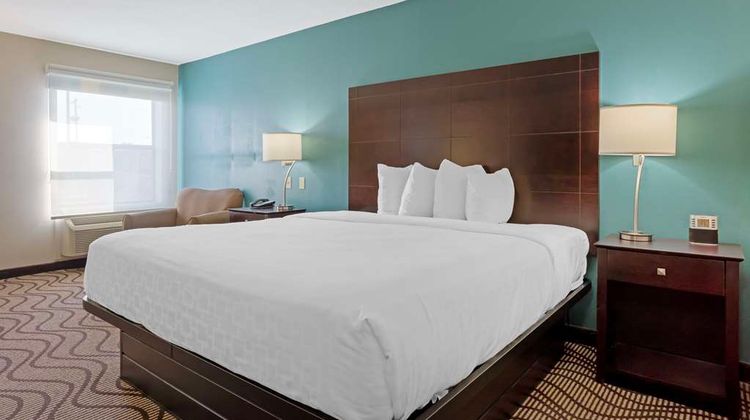 Best Western Plus Lonoke Hotel Room