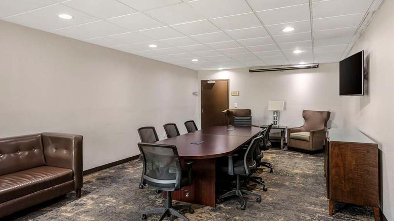 <b>Best Western Plus Jonesboro Inn & Suites Meeting</b>. Images powered by <a href="https://iceportal.shijigroup.com/" title="IcePortal" target="_blank">IcePortal</a>.