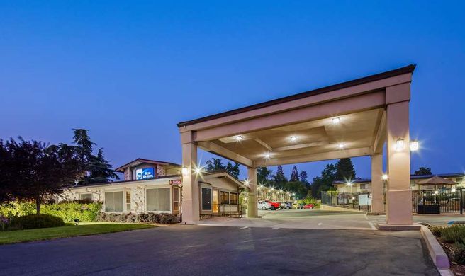 Best Western Golden Key Exterior