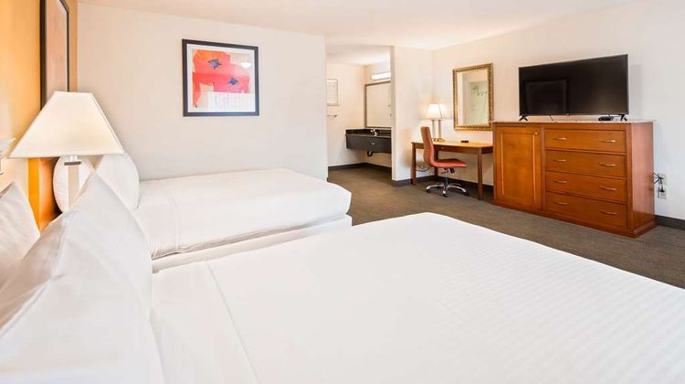 Best Western Golden Key Room