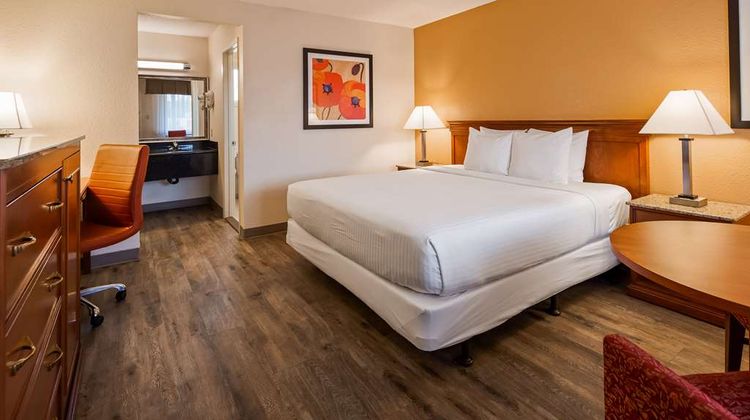 Best Western Golden Key Room