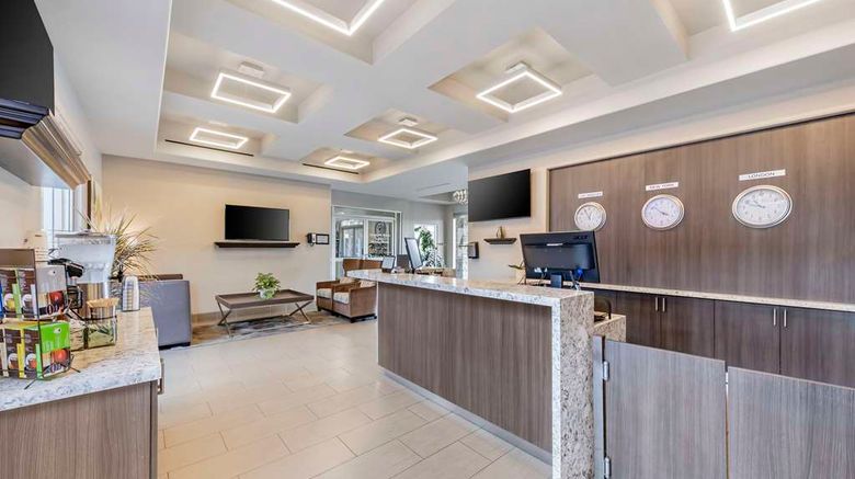 <b>Best Western Canoga Park Motor Inn Lobby</b>. Images powered by <a href="https://iceportal.shijigroup.com/" title="IcePortal" target="_blank">IcePortal</a>.