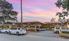 Best Western Carmel's Town House Lodge