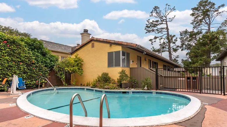 <b>Best Western Carmel's Town House Lodge Pool</b>. Images powered by <a href="https://iceportal.shijigroup.com/" title="IcePortal" target="_blank">IcePortal</a>.