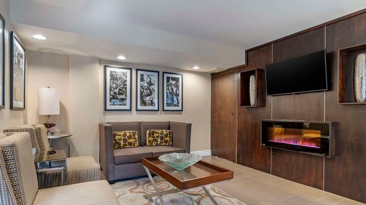 Best Western Carmel's Town House Lodge Lobby