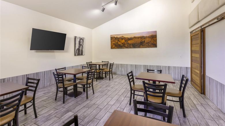<b>Best Western Plus Frontier Motel Restaurant</b>. Images powered by <a href="https://iceportal.shijigroup.com/" title="IcePortal" target="_blank">IcePortal</a>.