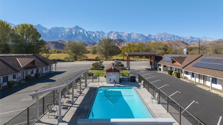 <b>Best Western Plus Frontier Motel Pool</b>. Images powered by <a href="https://iceportal.shijigroup.com/" title="IcePortal" target="_blank">IcePortal</a>.