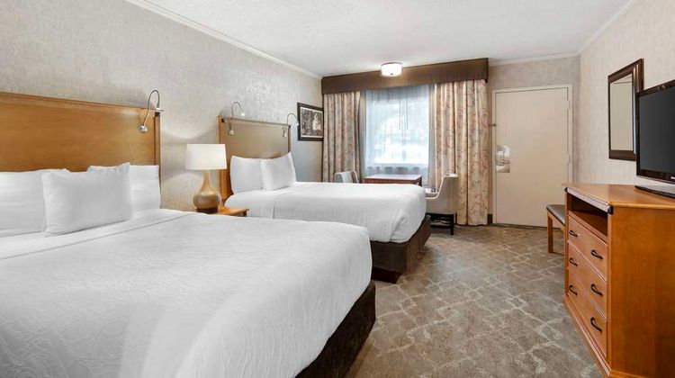 Best Western Plus Black Oak Room