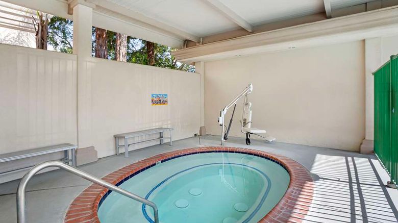 <b>Best Western Plus Black Oak Spa</b>. Images powered by <a href="https://iceportal.shijigroup.com/" title="IcePortal" target="_blank">IcePortal</a>.