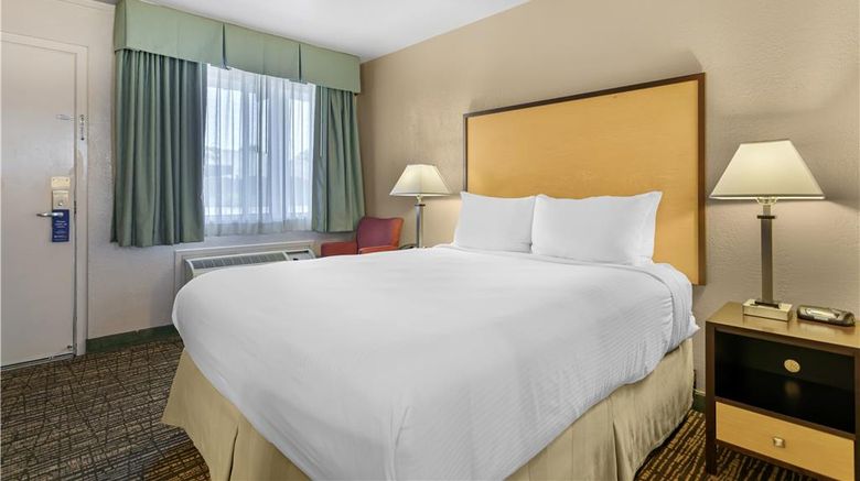 <b>Best Western Petaluma Inn Room</b>. Images powered by <a href="https://iceportal.shijigroup.com/" title="IcePortal" target="_blank">IcePortal</a>.