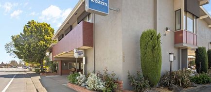 Best Western Petaluma Inn Exterior