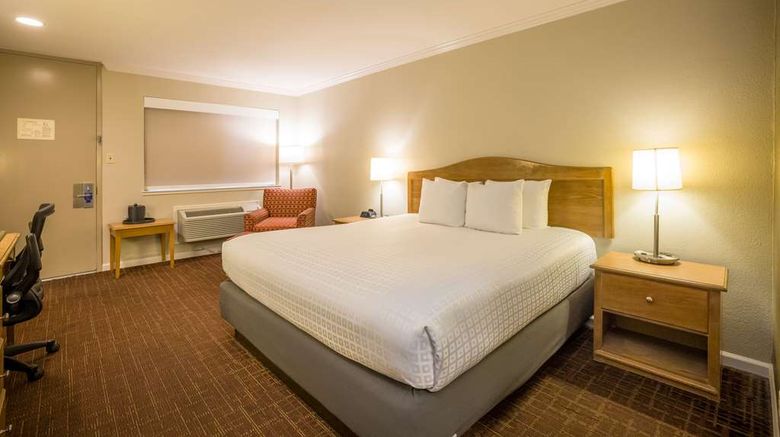 <b>Best Western Inn Room</b>. Images powered by <a href="https://iceportal.shijigroup.com/" title="IcePortal" target="_blank">IcePortal</a>.