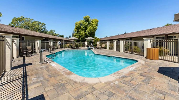 Best Western Garden Inn Pool