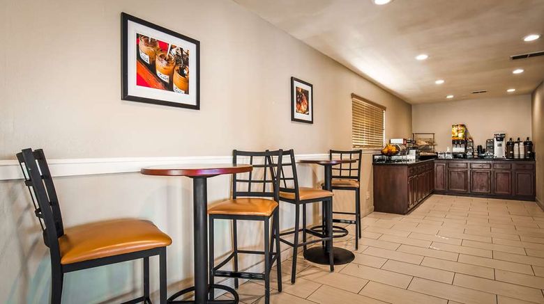 <b>Best Western Heritage Inn Restaurant</b>. Images powered by <a href="https://iceportal.shijigroup.com/" title="IcePortal" target="_blank">IcePortal</a>.