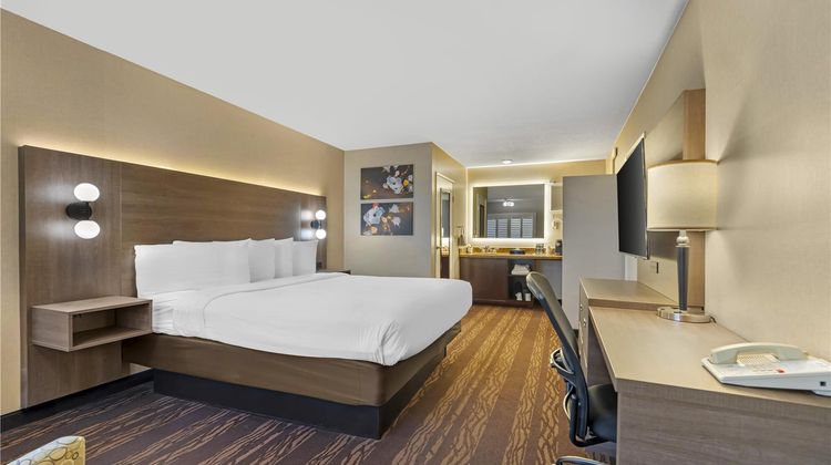 Best Western Plus Stovall's Inn Room