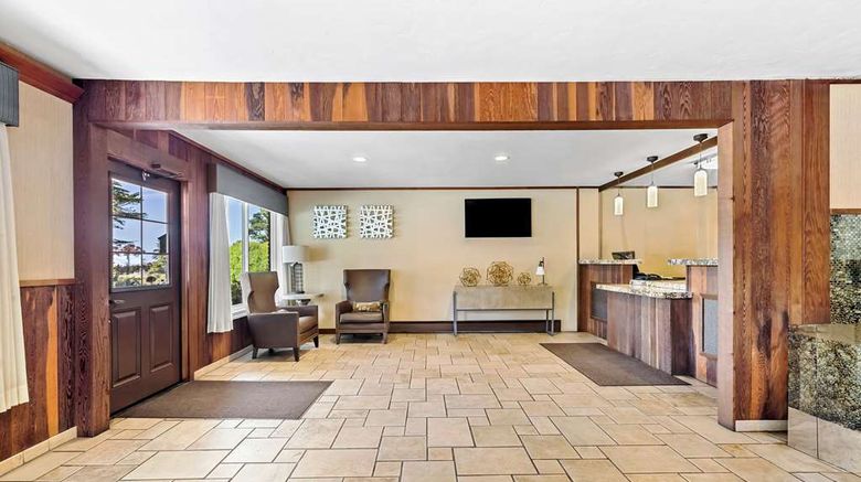 <b>Best Western Vista Manor Lodge Lobby</b>. Images powered by <a href="https://iceportal.shijigroup.com/" title="IcePortal" target="_blank">IcePortal</a>.