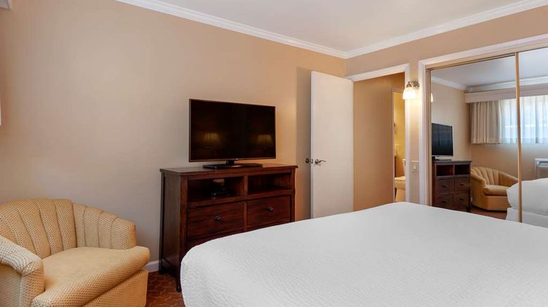 <b>Best Western Plus Santa Barbara Suite</b>. Images powered by <a href="https://iceportal.shijigroup.com/" title="IcePortal" target="_blank">IcePortal</a>.